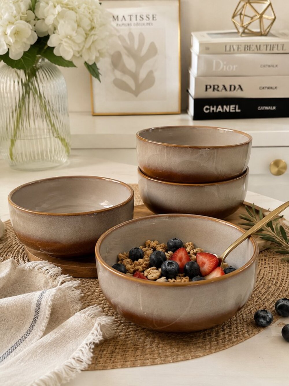 Hasense Ceramic Cereal Bowls Set of 4 Beige Brown Rim 20 oz Stoneware 5.5"